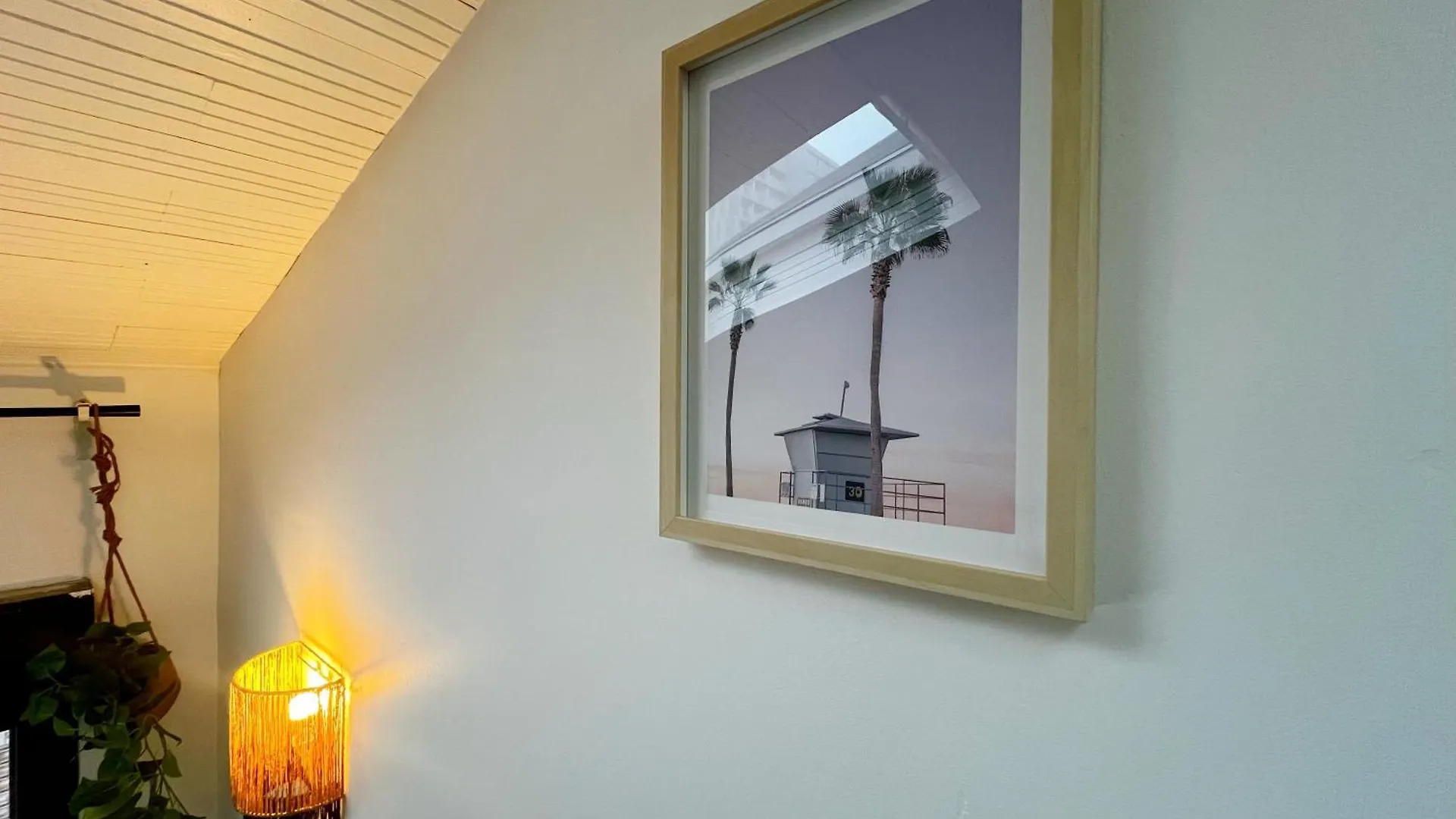 Apartment Suite Palmsprings Villeurbanne France
