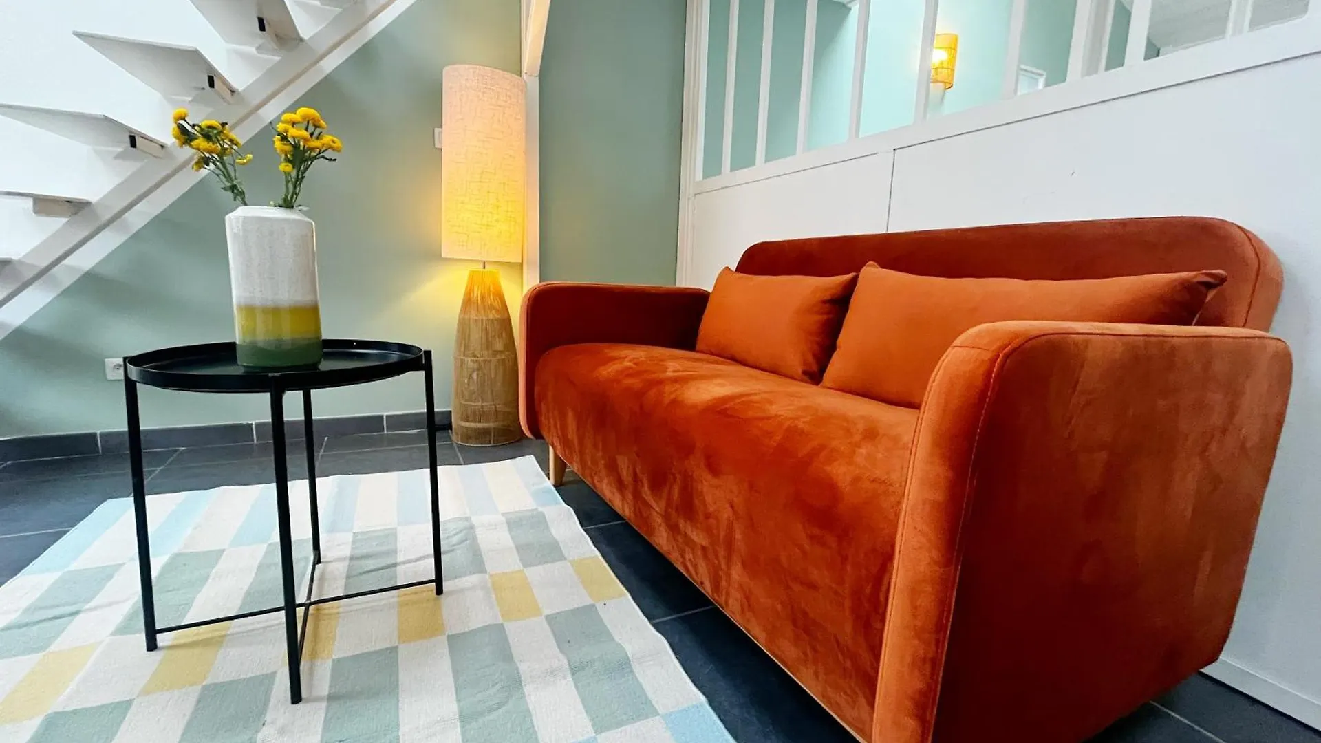 Suite Palmsprings Villeurbanne 0*,