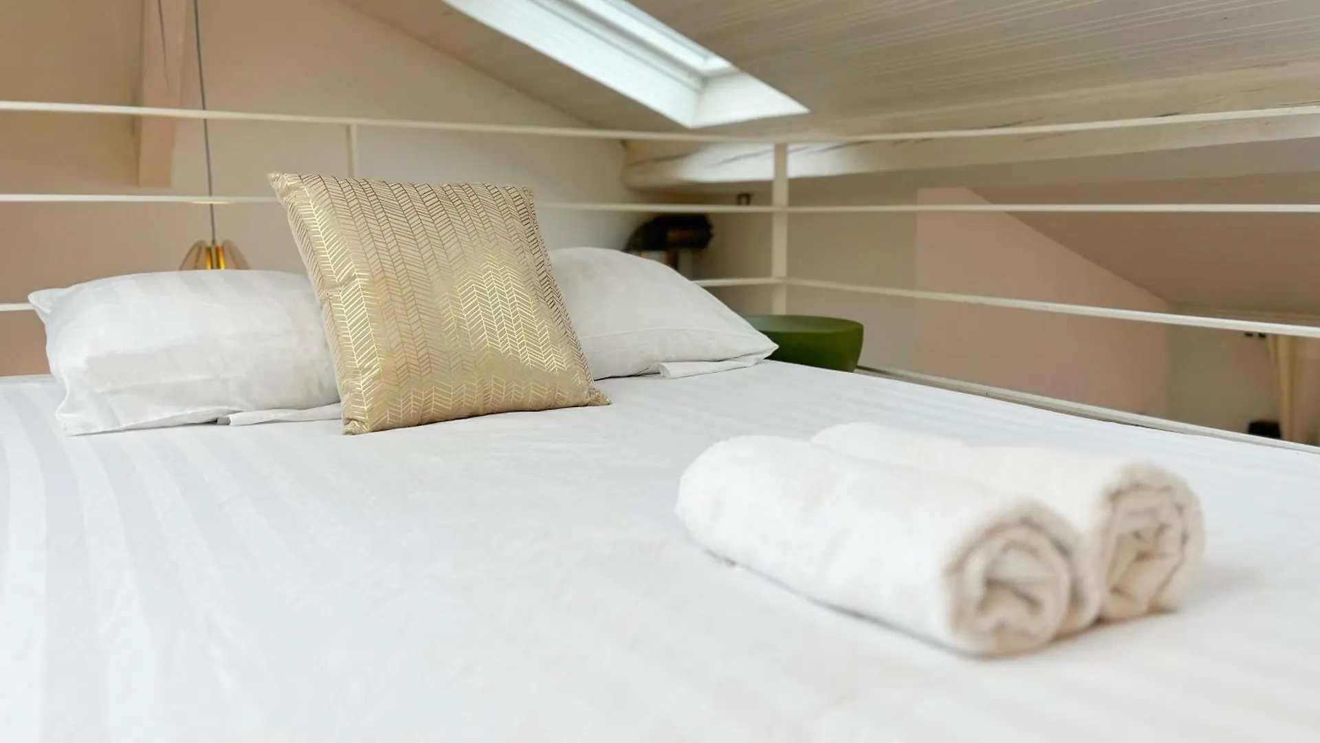 Suite Palmsprings Villeurbanne France